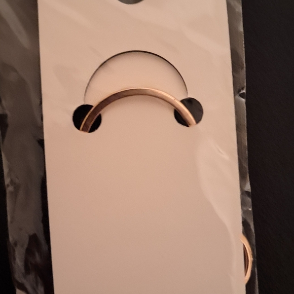 Mint Gold and Black Heart Charm Key Holder NWT - Picture 3 of 3